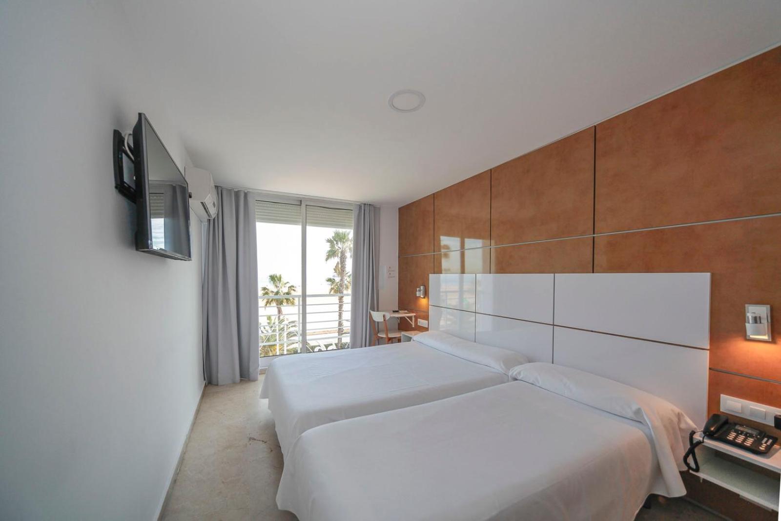 Triple Room with Sea View,1207753513:JPEG